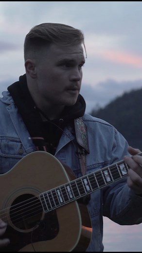 @zachlanebryan “Leaving” on @truthfulsessions. Full performance on @truthfulsessions YouTube. Filmed/Produced by @davidcoalgraham. #zachbryan | Country Central