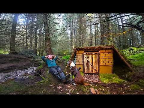 Stealth Moss Shelter in the Irish Wilderness | Part 1