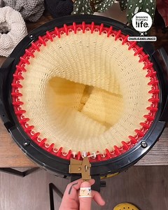 Gadget can knit whole pieces in minutes 🧶 | Lessons Learned In Life
