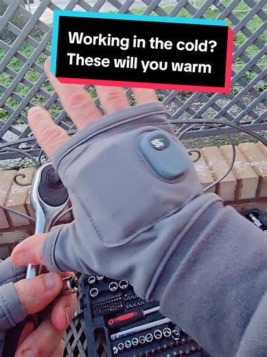 The perfect outdoor gloves for working on the tools, walking, running or to just keep them hands toasty!