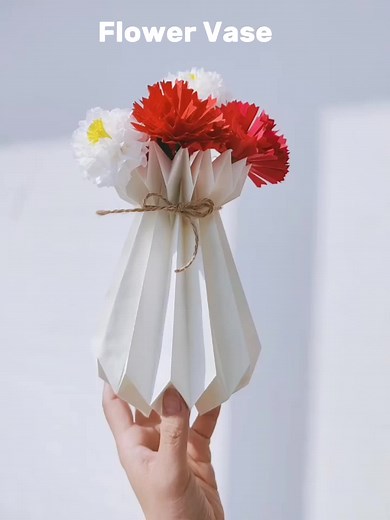 DIY Paper Flower Vase Tutorial
