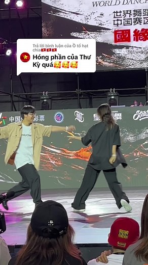 Thư Kỳ Nhảy Waacking Siêu Tài Năng Nhí