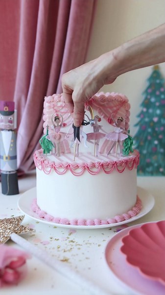 Ballet-Themed Sugar Plum Fairy Birthday Party Ideas