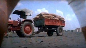 Happy birthday Chiyaan Vikram Sir . . CSK #whistlepodu🦁💛 @chennaiipl @cskians.ipl #chennai #ipl #chennaisuperkings #chennaiipl #yellowiplier💛 #vivoipl2019 #ipl2018 #thaladhoni #dhoni #onlyfordhoni #ipldhoni #vivoipl2018 @djsivajiofficial @djsivaji_official @unmutedmusiccrew #chennaicricket #thala #djsivaji @hellofm106.4 #solliadi #solliadifans | DJ Siva JI