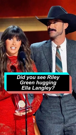 Did you see Riley Green hugging Ella Langley? #rileygreen #ellalangley #celebrity #usa