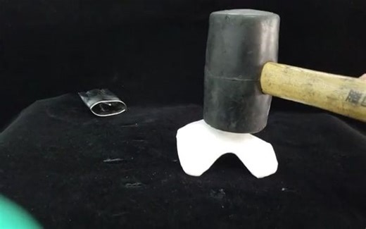 《AM》：刚度可切换的仿生智能材料，硬度提高 500 倍