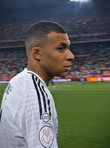 Mbappé's Stunning Performance Against Barcelona