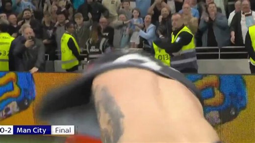 Kyle Walker awkwardly gets stuck in his shirt before incredible gesture