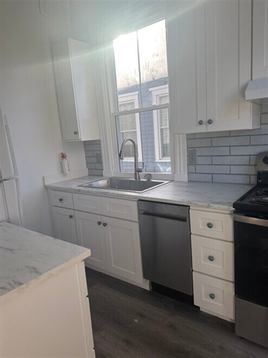 111 E 39th St Unit Upper, Savannah, GA 31401 | Homes.com