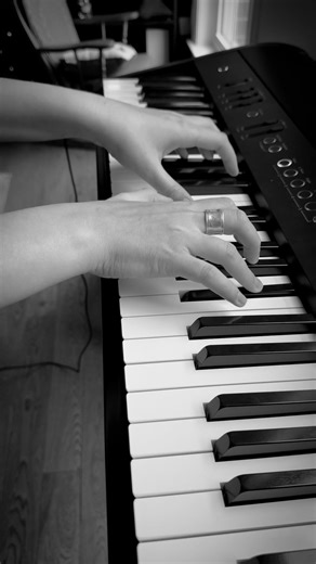 RHCP - Under the Bridge #piano #cover #music #helenad #tutorial #rock #90s #rhcp