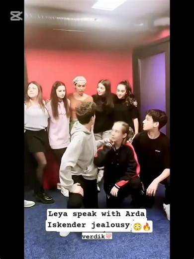 behind the scenes Elif iskender ❤️🙈#leyakirsan#çağanefe#keşfet#Leyca#shorts#ليتشا #love#turkish#isel