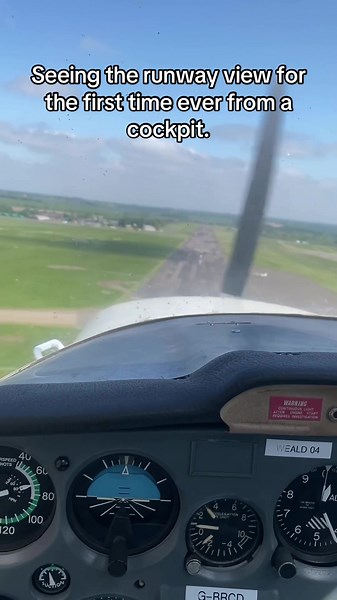 My first ever experience in a Cessna 152! #aviation #c152 #cessna152
