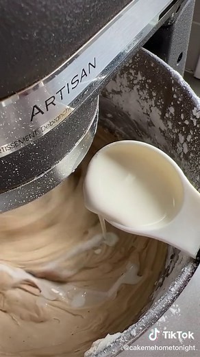 Delicious Peanut Butter Buttercream Frosting Recipe