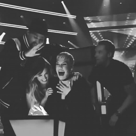 #jessiej #voice #vocals #singer #singing #australia #voiceoz #cover #hugs #squad #jess #highnotes #fyp #jessie #jessicaellencornish #fyp