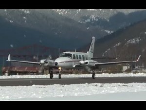 Piper PA-31-350 Chieftain landing in Nelson, British Columbia CZNL