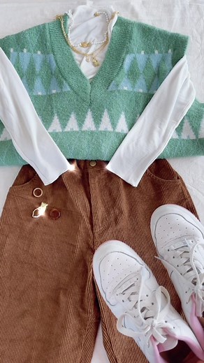 we are already planning our late winter/spring outfits 🤎💚🤍 #outfitinspo #outfitinspiration #winteroutfit #springoutfit #ootd #fashion #pinterest