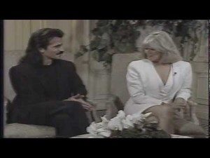 YANNI - Evening Magazine KING 5 TV Seattle 1990 (Linda Evans & Yanni)