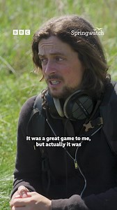 Seán Ronayne is passionate about bird song and has a project to record the sound of every bird species in Ireland. 🎧🔊 Next time you’re out and about, stop and have a listen… 🎶🐦🎵 BBC Springwatch #Springwatch #Springwatch20 #Wildlife #Birds | BBC