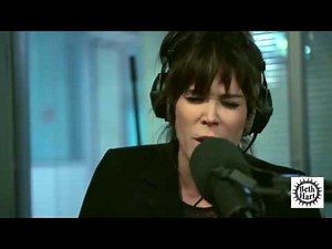 Beth Hart - I'd Rather Go Blind (Live Acoustic)