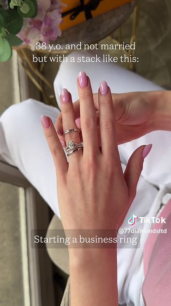 Creating Unique Engagement Rings with Oval Diamonds