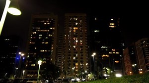 Building Lights Tower Lights Time Lapse: Stockvideos & Filmmaterial (100 % lizenzfrei) 1033498409 | Shutterstock