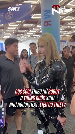 Robot nhuw người thật ở Trung Quốc #cauchuyencuocsong #yan #robot