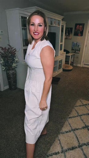 Found the perfect smocked dress for a spring garden party. The detailing is so flattering and comfortable for all-day wear. Pair this dress with some wedges for the perfect spring wedding guest look or a Sunday brunch outfit! 🌸 #springbrunch #smockedtop #maxidressoutfit #easterdress #femininefashion