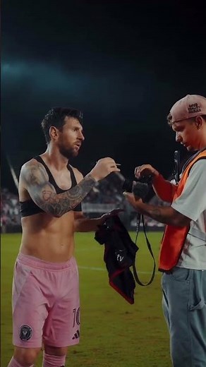 Messi signing camera live wallpaper#messi #livewallpaper