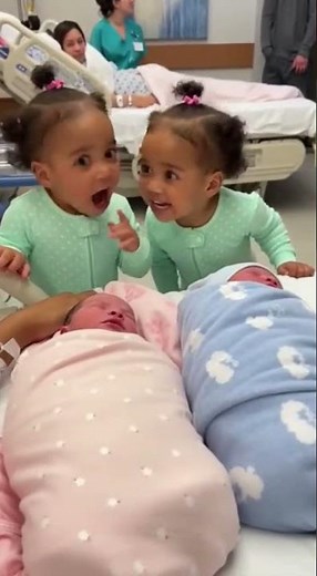 “Tiny Twin Babysitters vs. One Loud Newborn 😂👶”