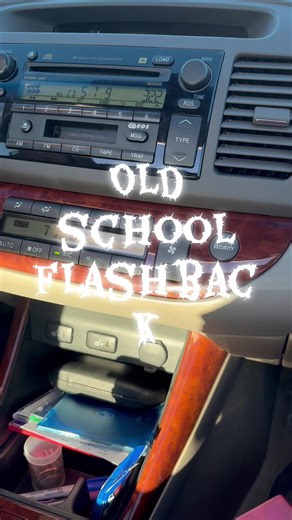 #old school##CDplayer##cassetteplayer##Toyota#Camry#🔥