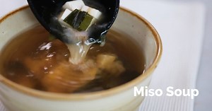 44K views · 334 reactions | No Japanese meal is really complete without this simple yet incredibly tasty broth made with miso, tofu chunks, and wakame seaweed. This easy miso soup recipe takes as few as 15 minutes to make! Drink it straight from the tiny bowl or scoop to your heart's content. See the full recipe on Yummy.ph: https://bit.ly/2zzNtLE Visit our YouTube channel for more videos, recipes, and step-by-step guides: www.YouTube.com/Yummyph | Yummy PH | Facebook