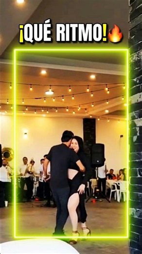 WHAT A RHYTHM! 🤠 Couple busting out the forbidden moves to sierreño #shorts