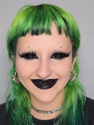 Here's a compilation of some of the previous teeth paint looks I did as you seemed to have loved the previous one 🫶🏻✨️ Tell me which one's your favorite! And I also already filmed a few other looks with your suggestions, gonna post that soon 🖤 Using: @KryolanOfficial Tooth Enamel in Blue, Red and Black Look 1 💙💙 @Glisten Cosmetics LTD Spectra Pencil in Dark Blue* (-20%: NONAA_MUA) @🇬🇧MADEBYMITCHELL🇬🇧 Colour Case Cosmetic Paint Palette in the Electrics (shade Lay Low) @LHcosmetics Infini