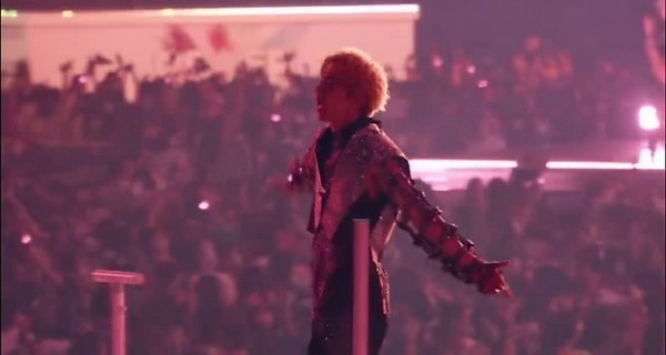 最後の2人のわちゃわちゃ感好きぃ めんでぃ、たくさんの笑顔を有難う たかひろとめんでぃの絡み好きだったな #exile#メンディー#有難う#ライブでハイタッチしたのいい思い出#TAKAHIRO#ldh