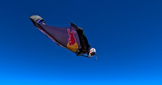Wingsuit pilot flies at 550kph – shattering multiple world records