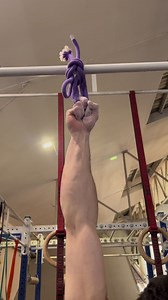 Having fun multitasking while doing a one finger pull-up ! #climbing #climber #strength #climb #calisthenics #pullups | Alexis Landot