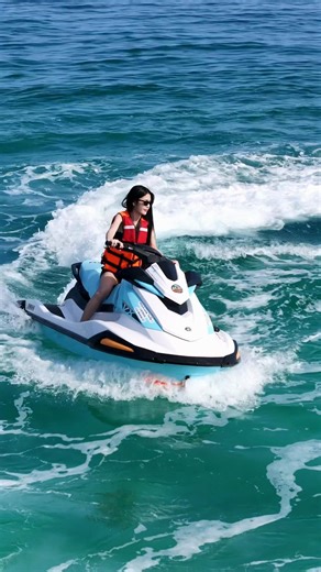 ความสนุกมันมากกว่าความร้อน🔥 #เจ็ทสกีเกาะล้าน #หาดตาแหวน #สาวQCฮัดสัน #สาวศรีสะเกษ🦄🌈