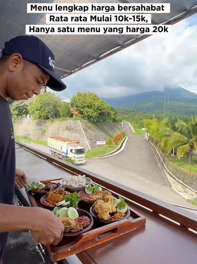 Tempat makan syahdu, menu lengkap start 10k bisa ambil nasi sepuasanya monggo mampir... #capella #capellajayacafe #gempol #gudanggaram #alaskesiman