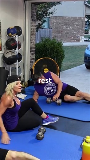 💜 Fire up your core and shoulders with this Side Plank Rear Delt Raise! 🍑 Join Brandy as she guides you through this dynamic move to tone obliques, sculpt shoulders, and build total-body stability. Perfect for any ab or upper-body session. ✅ Strengthens obliques & deep core stabilizers ✅ Tones shoulders & rear delts ✅ Improves balance & posture ✅ Builds control & total-body stability 💪 Challenge your core, strengthen your stabilizers, and feel the burn through your obliques and side body. ✨ G