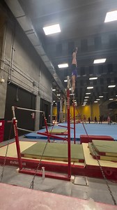 20K views · 222 reactions | Graceful and Powerful: Watch Ellie Black defy gravity in her mesmerizing gymnastic training session 露‍♀️⭐️ - Regardez Ellie Black défier la gravité lors de sa séance d'entraînement de gymnastique captivante. 露‍♀️⭐️  @ellieblack_ #gymnastics #gymnast #gym #train #bars #training | Team Canada / Équipe Canada | Facebook