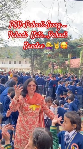 Pahadi Swag …💁‍♀️🥰🤘#shortsindia #shortsyoutube #shortsviral #himachalidance