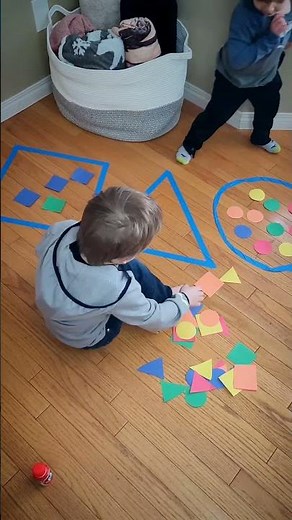 Simple daily activities for young kids - Shape Sorting Activity