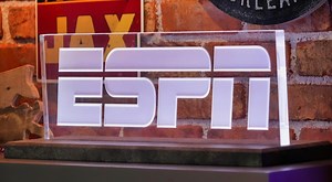Emmy-Winning Host Of ESPN’s “Sport Science” Has Tragically Passed Away