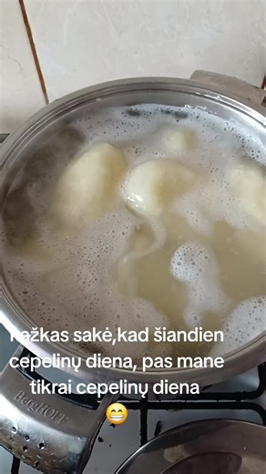 Furistas (@ydrnas44)’s videos with Njam, njam, njam, njam - Nykk Deetronic