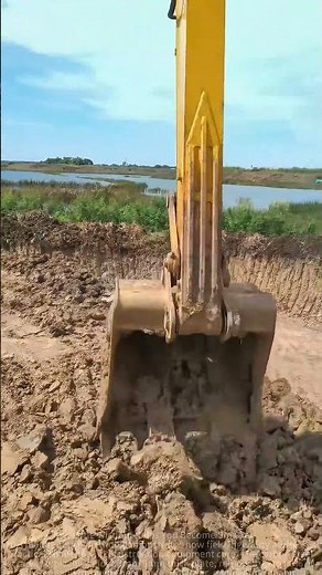 Sharing Methods for Excavators to Clear Mud