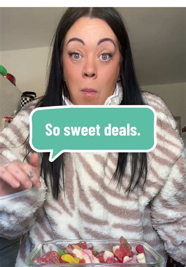 Absolute bargains right now ✌️ #sweets #sweetbundle #sosweet #sweettreats #tiktokmademebuylt