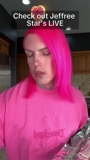 Highlighting Jeffree Star's TikTok Live Moments