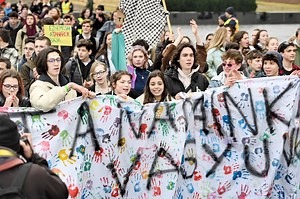Miért pont most sztrájkolnak a tanárok? 