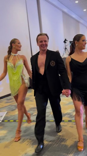 126K views · 516 reactions | Marching to the dance floor - 囹ElinaDanilova.com - #salsa #dance #tutorial #behappy #elinadanilova #wellnessprofessional #wellness | Elina Danilova | Facebook