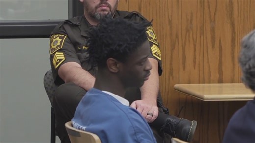 Fight during emotional court hearing delays sentencing in Fond du Lac murder case